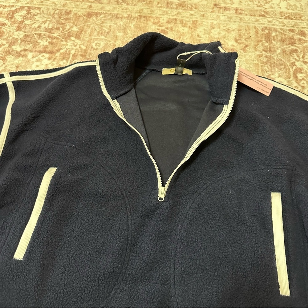 NWT Navy Fleece Contrast Cropped Sweatshirt With Drawstrings - Picture 5 of 12